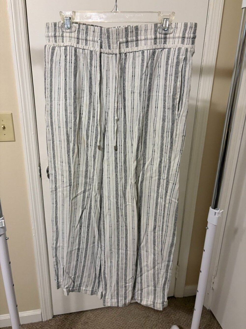 Time and Tru Linen Pants